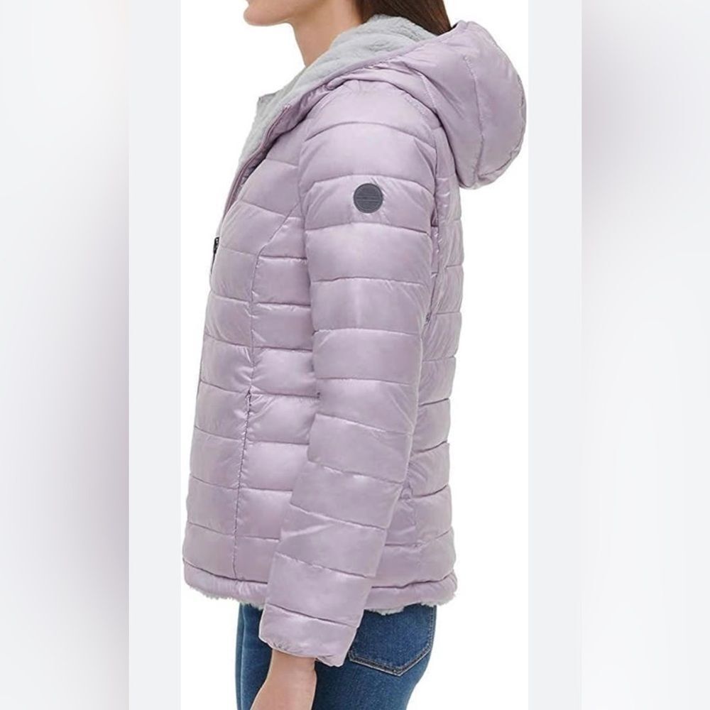 Andrew Marc Women's Lavender Puffer Jacket; Reversible and like new!